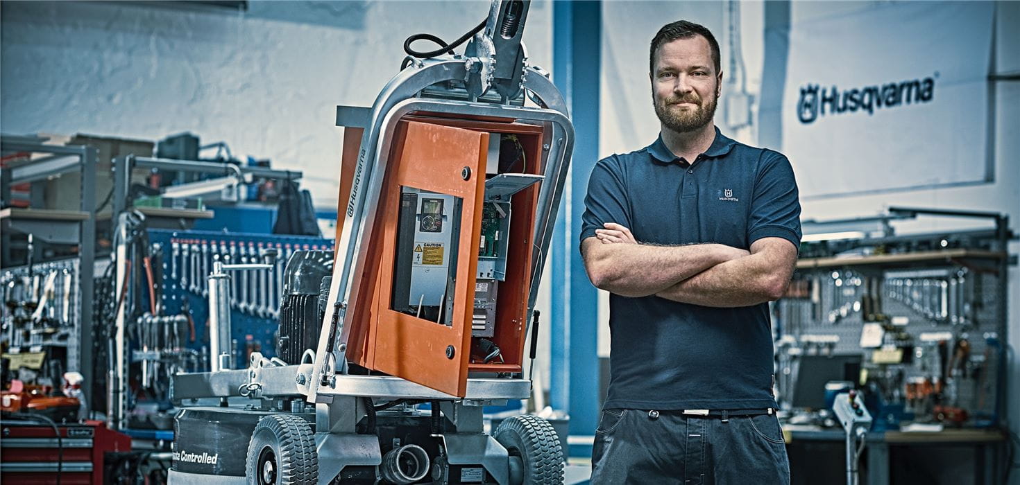 Husqvarna service mechanics specialize in floor grinding equiment to ensure maximum uptime and machine availability through planned maintenance and fast, correct repair.