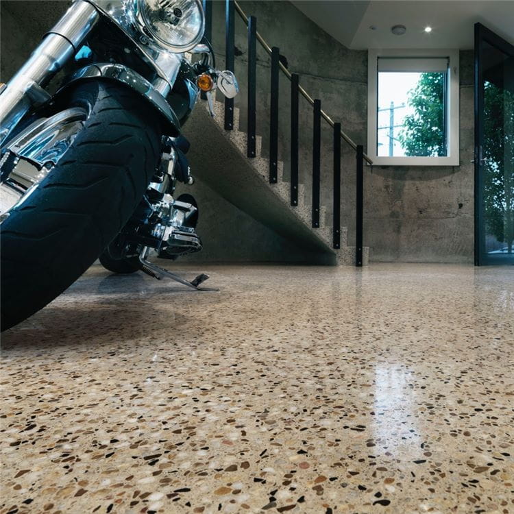 Husqvarna HiPERFLOOR™ maintenance-free polished concrete floor with spectacular beauty, strength and abrasion. 